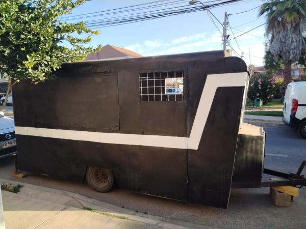 VENDO CARRO PARA FOOD TRUCK O CASA RODANTE 4.0X2.0