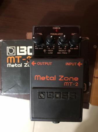 BOSS MT-2 METAL ZONE