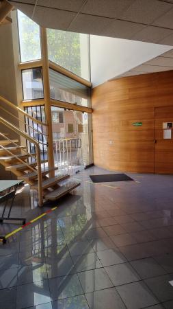 ESPECTACULAR PROPIEDAD COMERCIAL 1.100 M2, VERGARA