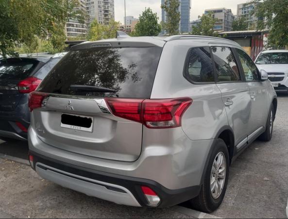 2021 MITSUBISHI OUTLANDER