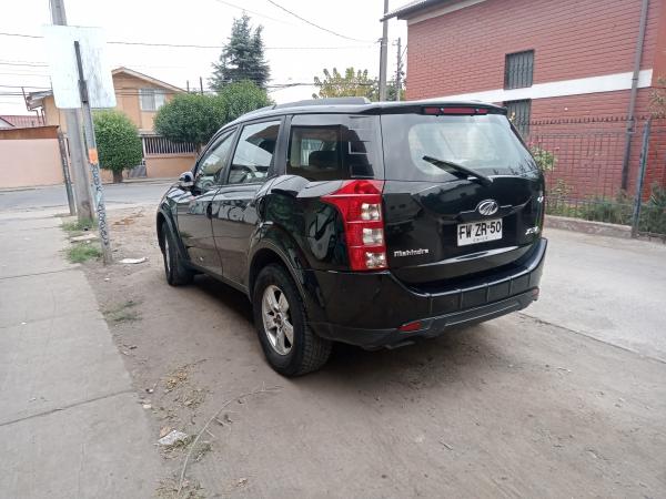 VENDO MAHINDRA XUV 500