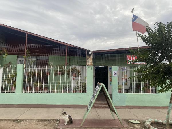 CASA ESQUINA, STA ELENA CON LOS LITRES