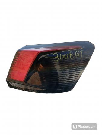 FOCO TRASERO DER PEUGEOT 3008GT 2.0 2018