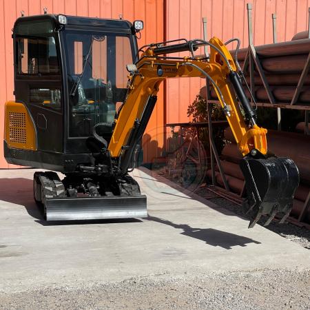 MINI EXCAVADORA 2000KG AÑO 2024 INTELSEG