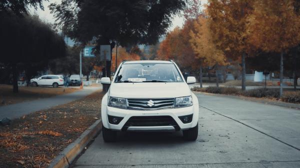 2015 SUZUKI GRAND NOMADE GLX SPORT
