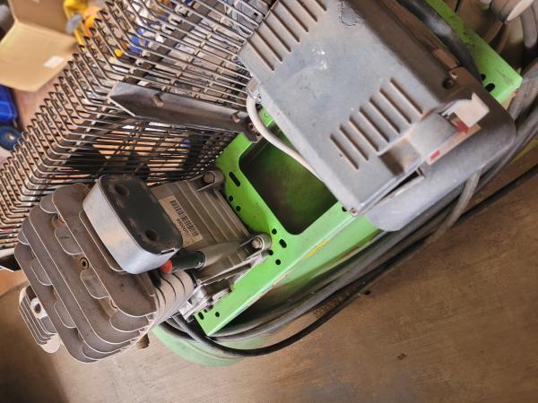 COMPRESOR 3 HP 220 OTRO 380  INDUSTRIAL