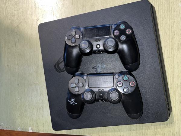 PLAYSTATION 4 SLIM 1TB