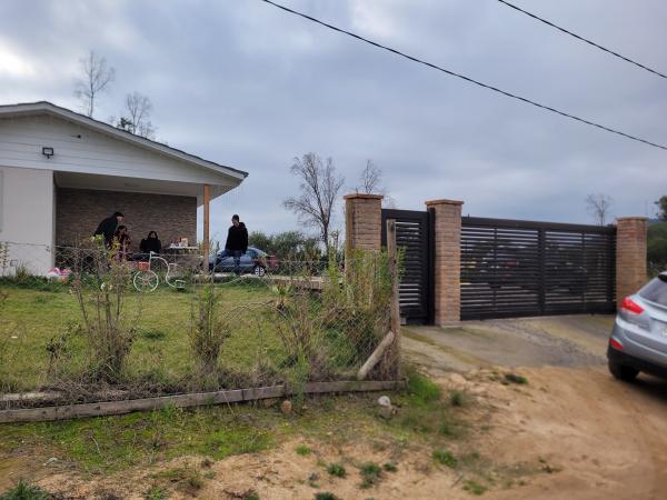 LIQUIDO PARCELA CON CASA Y PISCINA