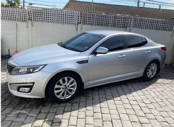 KIA OPTIMA FULL EQUIPO