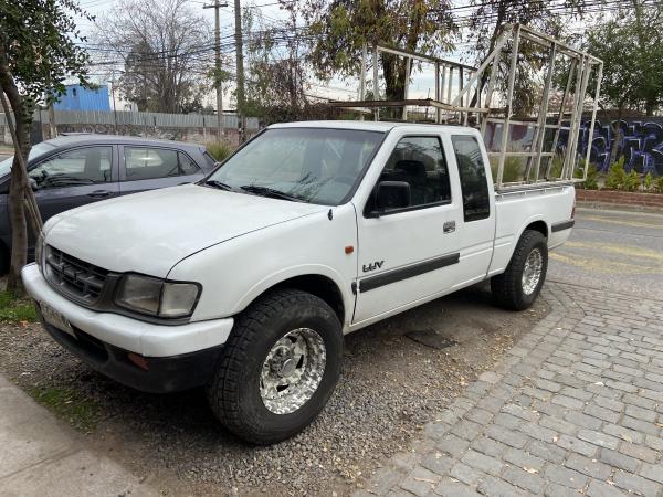 VENDO CAMIONETA CHEVROLET LUV SPACECAB