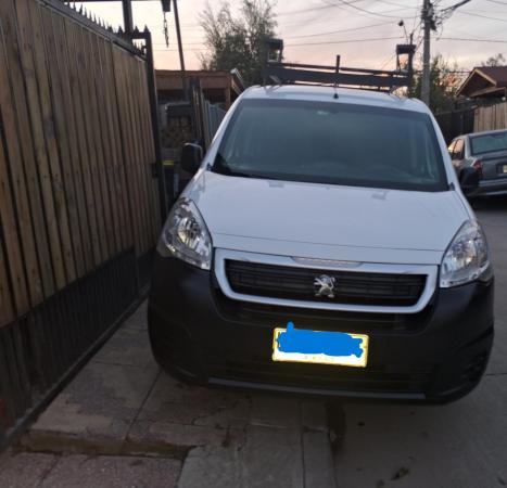 PEUGEOT PARTNER 2018  PASEO O CARGA 100.000 KM