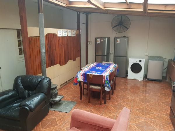 SE ARRIENDAN PIEZAS EN SECTOR CÉNTRICO DE TALCA