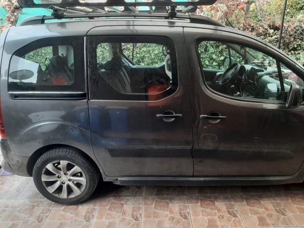 VEHÍCULO PEUGEOT TEPPE 2016