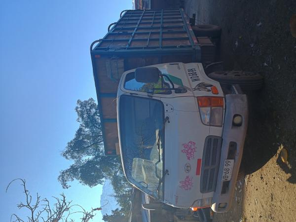 VENDO CAMIÓN HYUNDAI 