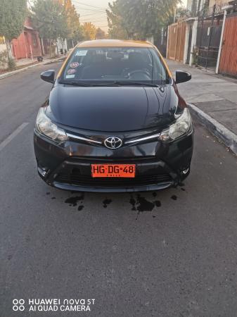 SE VENDE TAXI BÁSICO TOYOTA YARYS 2018