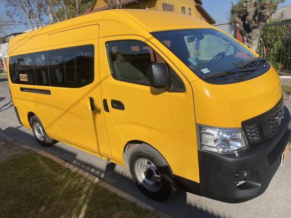 VENDO TRANSPORTE ESCOLAR 