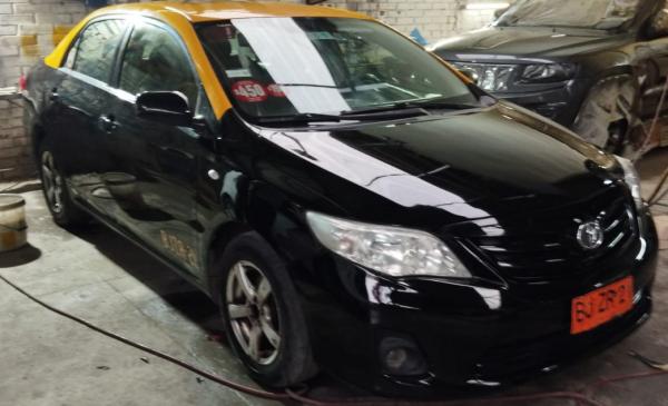 SE NECESITA CHOFER PARA TAXI 2012