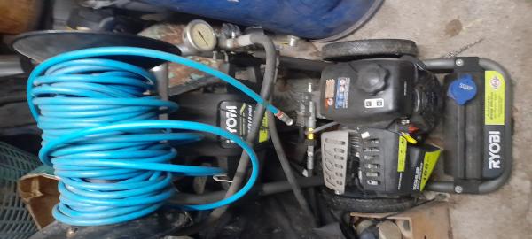 VENDO HIDROJET E HIDROLAVADORA  MARCA RYOBY 
