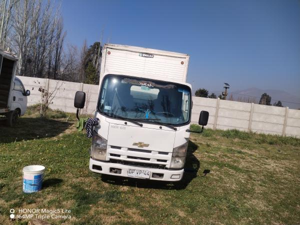 SE VENDE CAMIÓN CHEVROLET NKR 613 AÑO 2012 