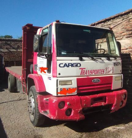 CAMIÓN FORD 1517 E