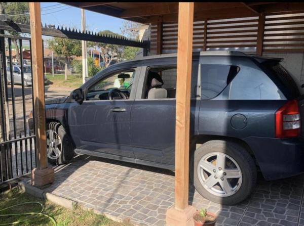 FLAMANTE JEEP COMPASS 4X4 2007