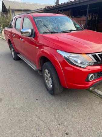 MITSUBISHI L200 2018 EXCELENTE ESTADO