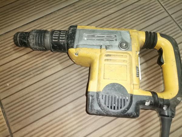 DEMOLEDOR D25831