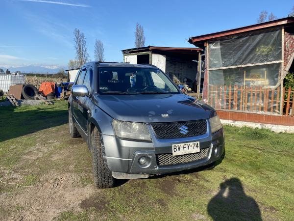 VENDO SUZUKI GRAND NOMADE 1.9 DIÉSEL  2008