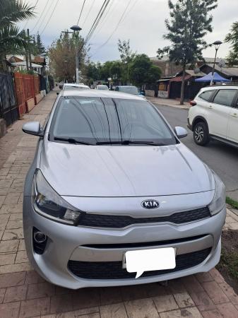 SE VENDE AUTO KIA RIO 2018 