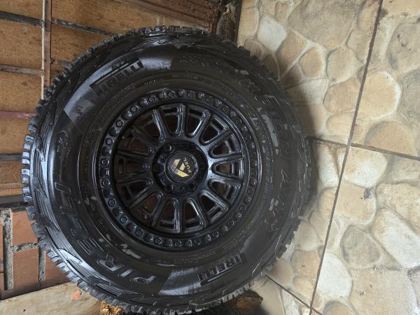 RUEDAS PIRELLI 