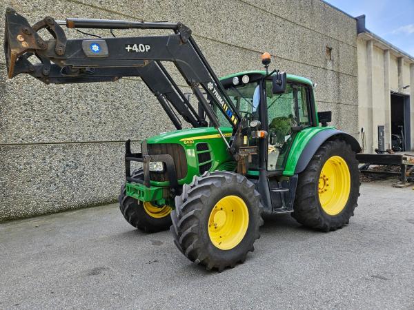 TRACTOR JOHN DEERE 6430 CON CARGADOR