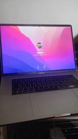 EL MACBOOK PRO 16 