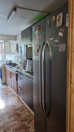 VENDO CASA UN PISO LOMAS DE MIRASUR
