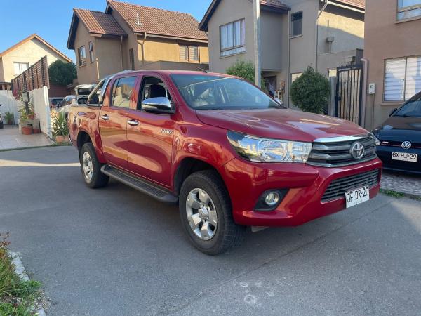 TOYOTA HILUX 2.4, AÑO 2017,