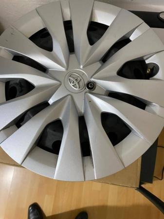 LLANTAS DE FIERRO CON TAPA ARO 14 TOYOTA YARIS 