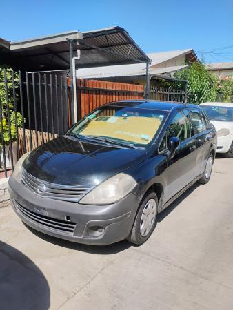 NISSAN TIIDA 1.6 2013 BUENAS CONDICIONES $2.500000
