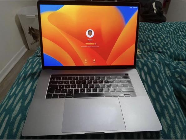MACBOOK PRO 2018  