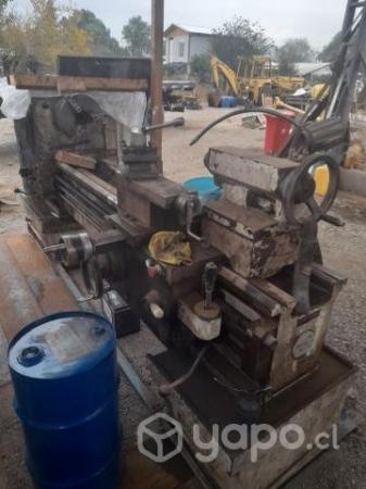 VENDO TORNO TRIFASICO