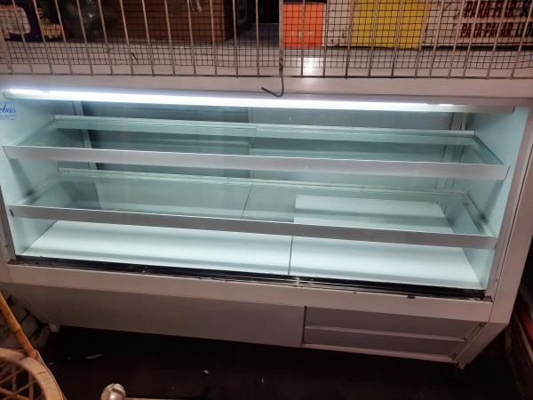 MESÓN REFRIGERADO  REBAS 424 LTS