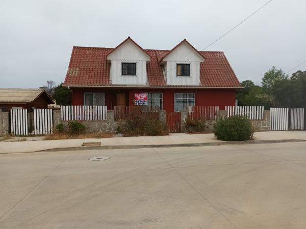ARRIENDO CASA EL QUISCO 2 CUADRAS PLAYA 