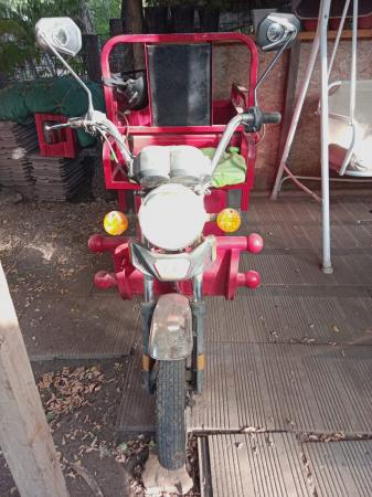 VENDO MOTO DE CARGA 