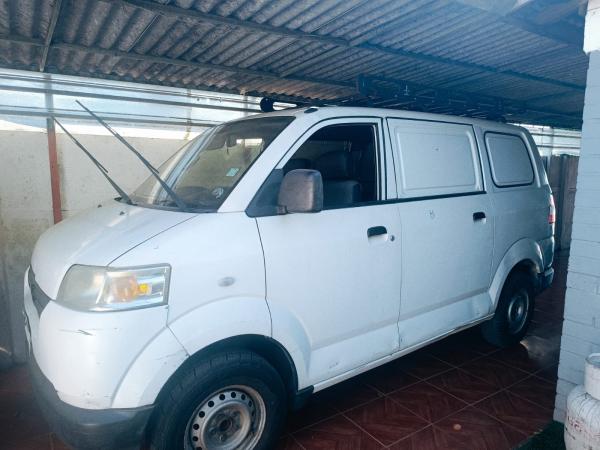 FURGON SUZUKI APV