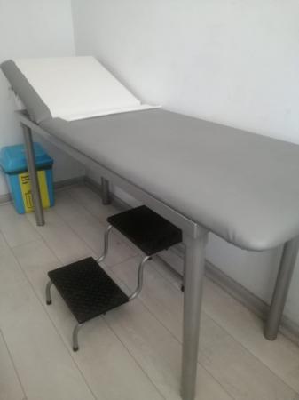 VENTA CAMILLAS Y ESCABEL CLINICOS 