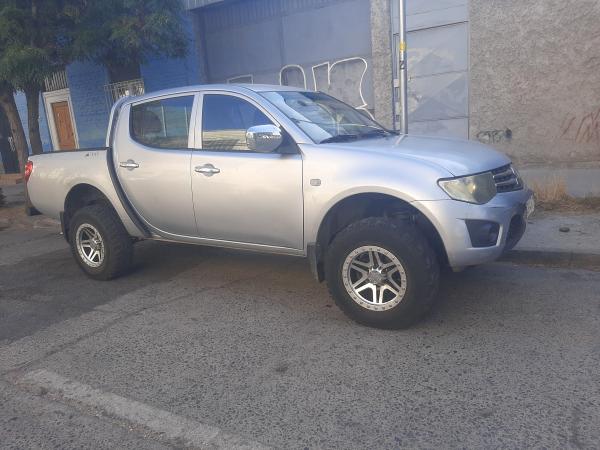MITSUBISHI L200 4X4 TURBO DIEESEL