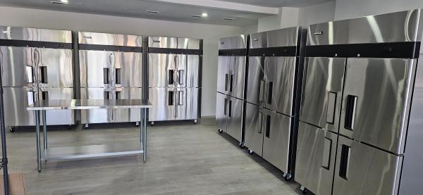 REFRIGERADOR 4 PTAS ACERO INOX. VR4PS-1000 VENTUS