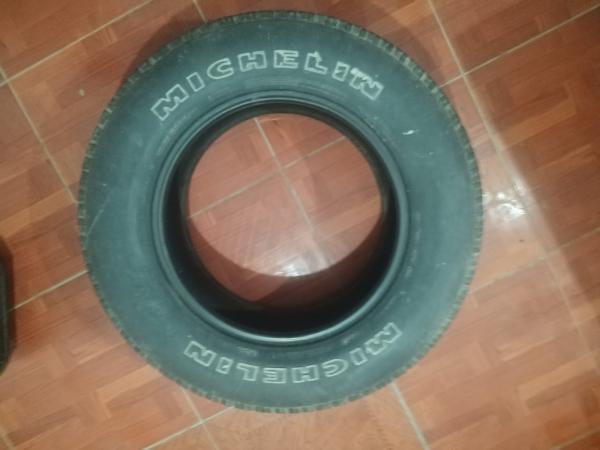 NEUMATICO VENDO