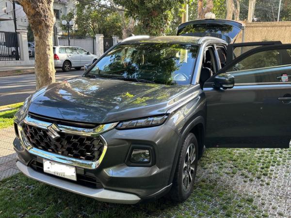 GRAND VITARA AUTOMÁTICO ASIENTOS DE CUERO HÍBRIDO 