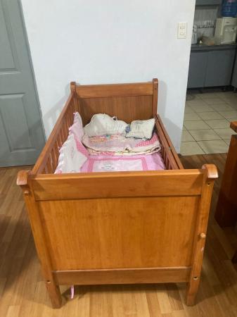 VENDO CUNA MADERA 