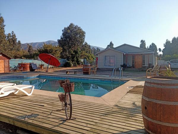ARRIENDO CASA DE CAMPO CON PISCINA