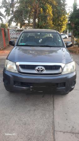 TOYOTA HILUX 2.7 4X2 BENCINERA 56.000 KILÓMETROS 